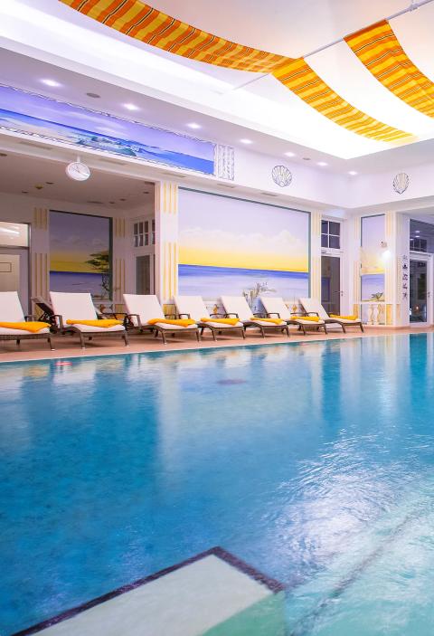 Der Schwimmbad im KAISER SPA