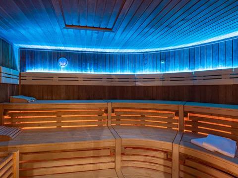 Entspanne in der KAISER SPA Sauna