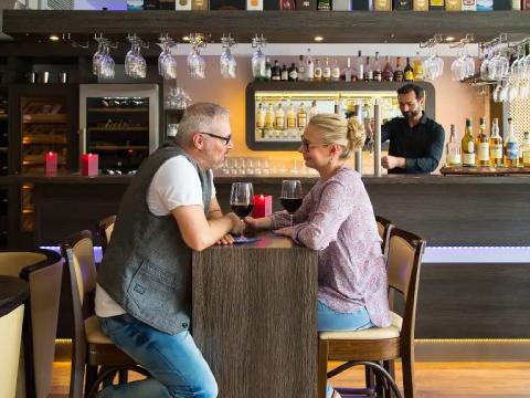 Zweisamkeit in unserer Bar genießen...