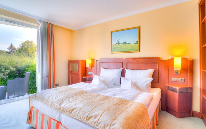 SUI-bedroom-3 gartenseiteEG_800px.jpg