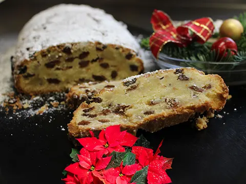 In der Weihnachtsbäckerei ...